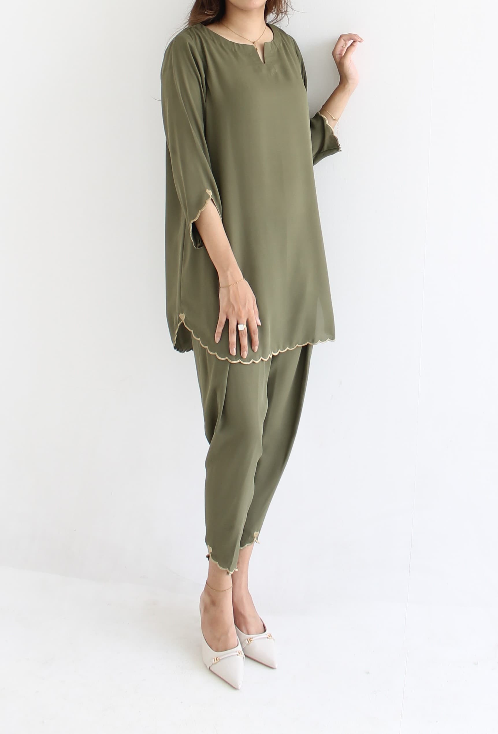 Olive Moss